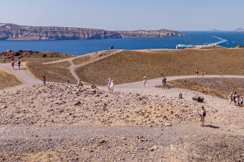 Vulcão de Santorini, fontes termais e passeio ao pôr do sol em OiaExcursão de 6 horas com traslado