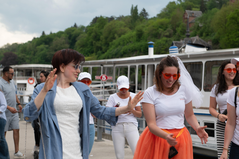 Dinant: Private Photo Session with Professional Photographer