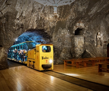 Krakow: UNESCO Underground Boat Expedition & Salt Mine Tour