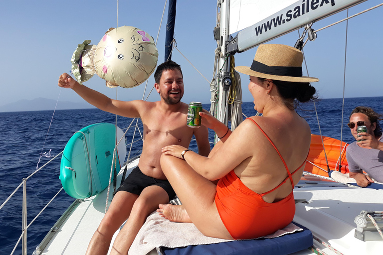 FUERTEVENTURA: PRYWATNA WYCIECZKA ŻAGLOWCEM WOKÓŁ WYSPY LOBOSCORRALEJO: PRYWATNA WYCIECZKA ŻEGLARSKA WOKÓŁ WYSPY LOBOS