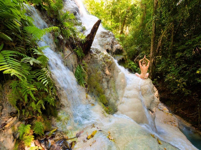 Chiang Mai: Sticky Waterfall by Local Truck with Market Stop