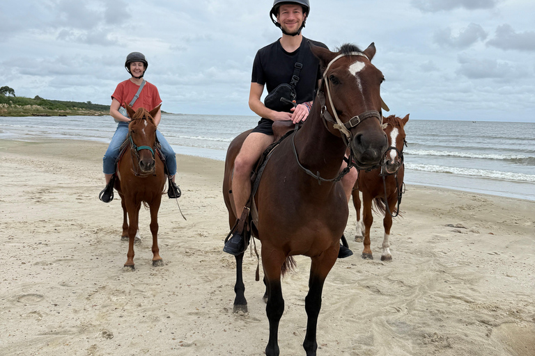Montevideo: Horseback riding on a trail to the Beach
