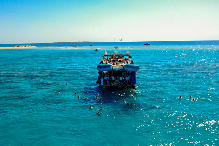 Ibiza: Formentera Boat with Open Bar, 3 meals & Sunset Party ADVANCE: Standard selection of food & open bar option