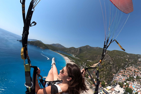 From Antalya: Ölüdeniz Paragliding w/Hotel Transfer & Lunch From Antalya: Ölüdeniz Paragliding w/Private Transfer