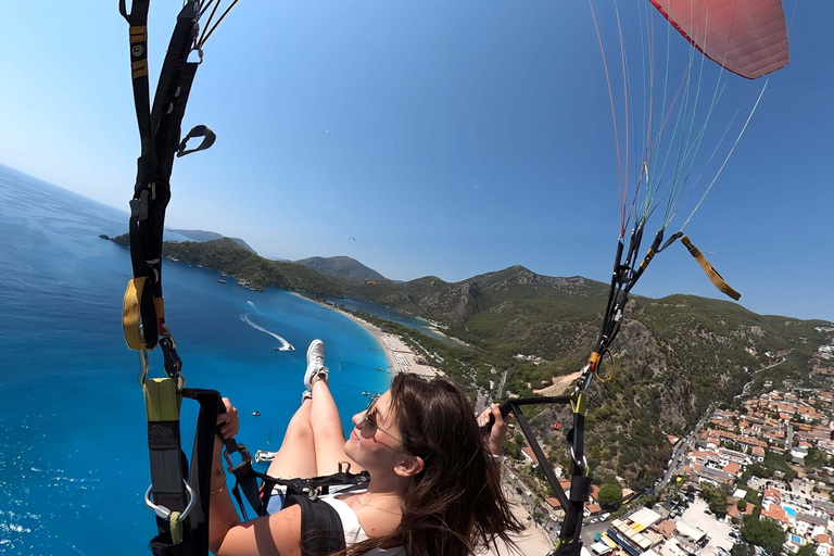 From Antalya: Ölüdeniz Paragliding w/Hotel Transfer & Lunch From Antalya: Ölüdeniz Paragliding w/Private Transfer