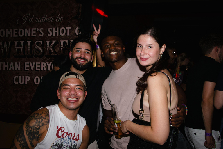 Medellin: Pub Crawl in El Poblado with Drinks, Games and VIP