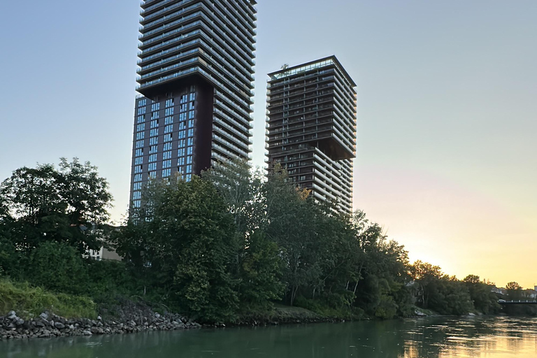 Wien: Exklusive Yachttour auf der DonauWien Zentrum Tour auf dem Wasser