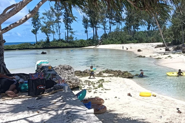 Port Vila: Chocolate Factory, Village, & Waterfall Tour Full Local Lunch Option