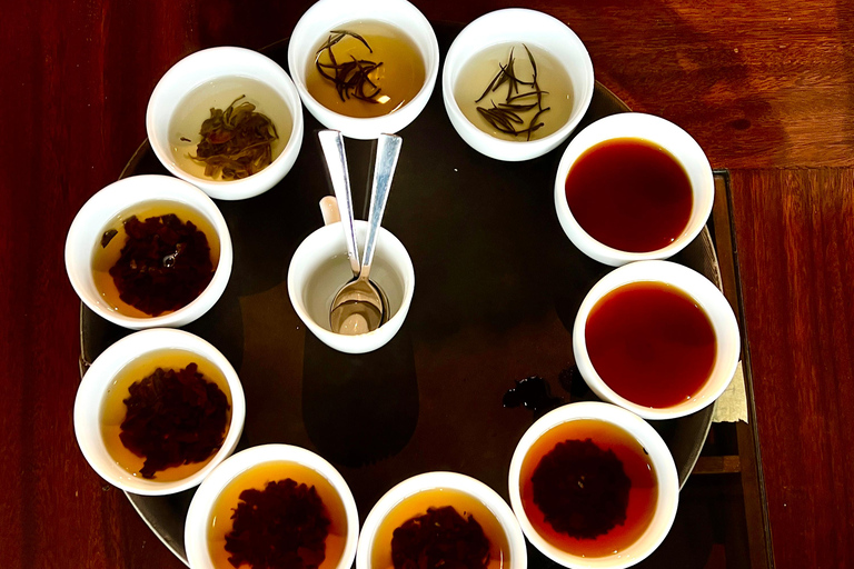 Nuwara Eliya: Free Nine Tea Varieties Tasting & TukTuk Tour