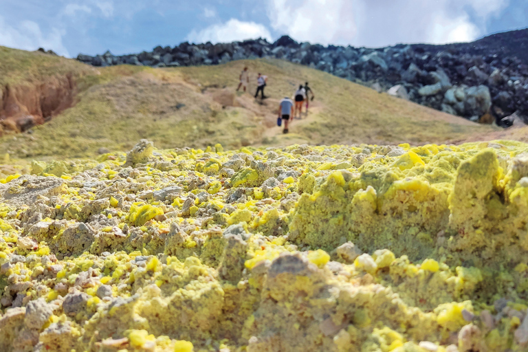 Avventura sul vulcano Sierra Negra e nelle miniere di zolfo