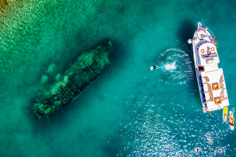 Split : Visite d&#039;une demi-journée du Lagon bleu, d&#039;une épave et de Trogir en bateauSplit : demi-journée de croisière au lagon bleu, visite de l&#039;épave et de Trogir