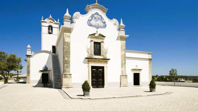 Algarve's charms: Almancil, Quarteira, and Vilamoura