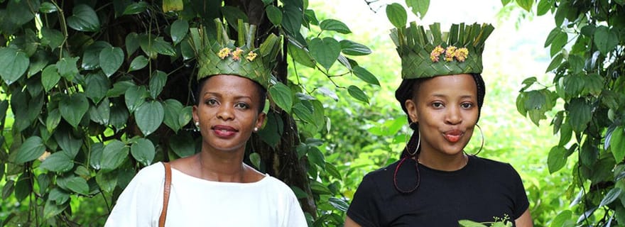 ZANZIBAR : visite d'une plantation d'épices, Stone Town et la grotte de Kuza.