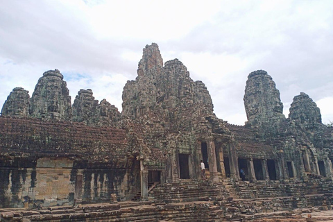 Angkor Wat, Angkor Thom, and Ta Prohm Day Trip with Sunset