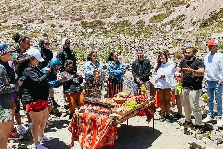 Santiago: Cajón del Maipo y Embalse El Yeso Viaje con PicnicSantiago: excursión de un día al Cajón del Maipo y la presa El Yeso con pícnic