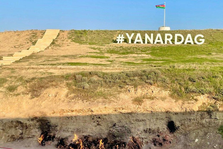 Baku: Qobustan e Abşeron (vulcano di fango, tempio del fuoco e Yanar Dağ)Baku: Gobustan e Absheron (vulcano di fango, tempio del fuoco e Yanardag)