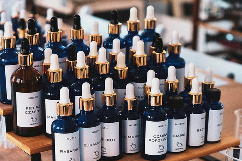 Gdańsk: Perfume Creation Workshop with Profesional Perfumer