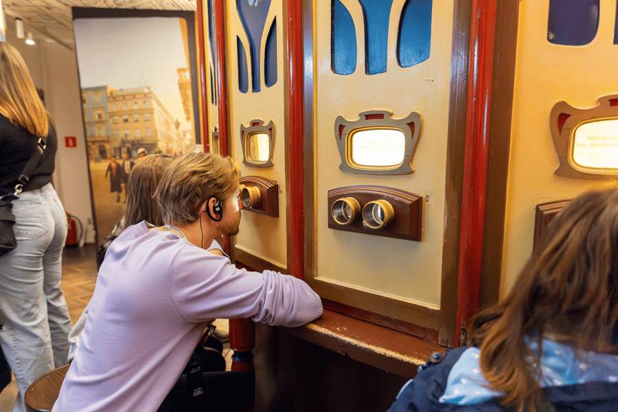 Krakau: Ticket für Oskar Schindlers Emaillefabrik & Führung. Foto: GetYourGuide