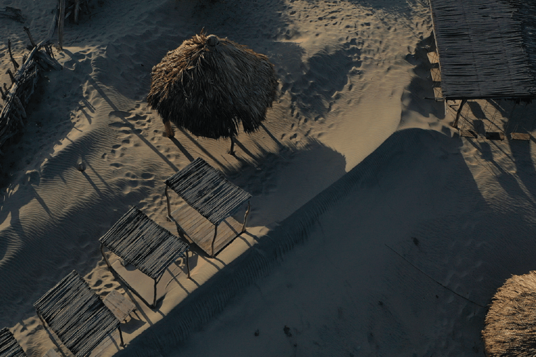 Barranquilla: Xata Beach Club Day Pass with Lunch Barranquilla: Day trip to Xata Beach Club & restaurant