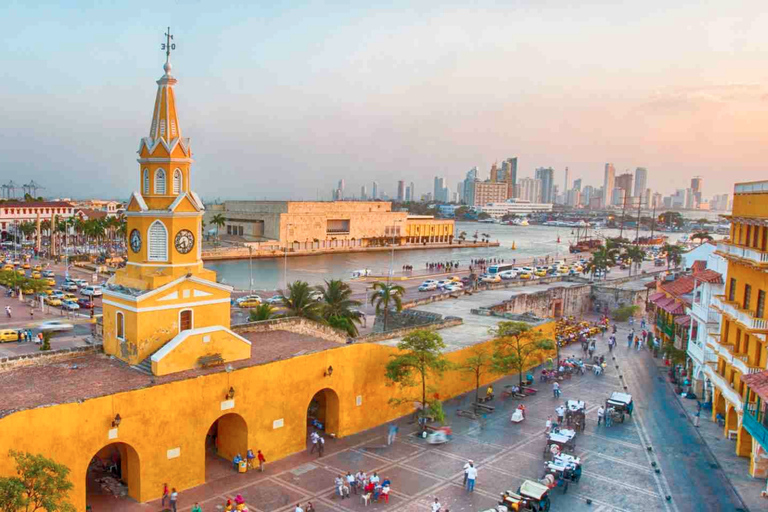 Cartagena: tour a piedi guidato della città vecchia con cibo e bevande