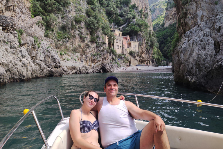 Amalfi Coast: Hidden Caves & Beaches by Private Boat