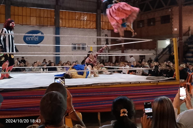 La Paz: Cultural Experience with a Bolivian Cholita and Wrestling