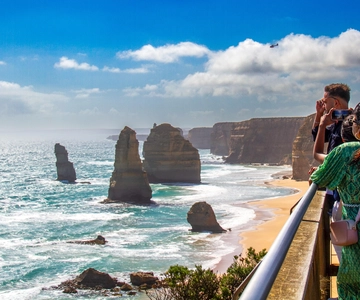 From Melbourne: Great Ocean Road & 12 Apostles Day Tour
