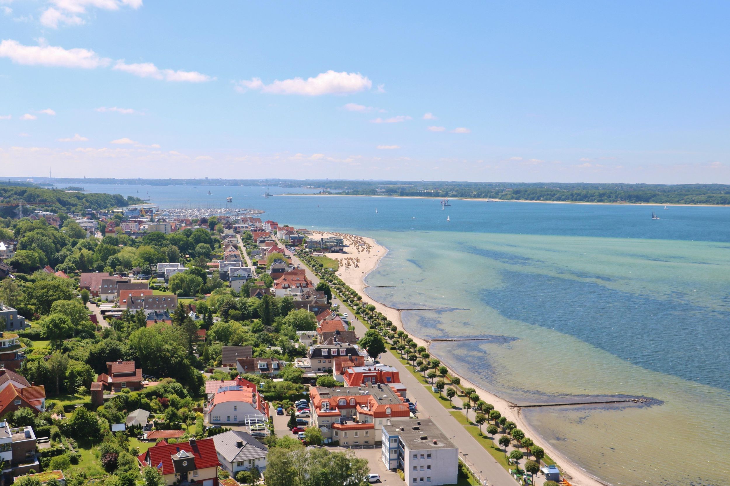 Kiel / Bahnhofsbrücke: Hafenrundfahrt inkl. Laboe-Denkmal