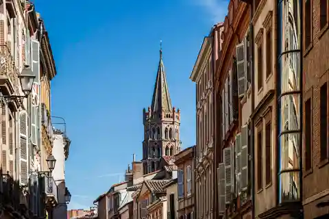 TOULOUSE: WALKING GUIDED TOUR WITH OFFICIAL GUIDE