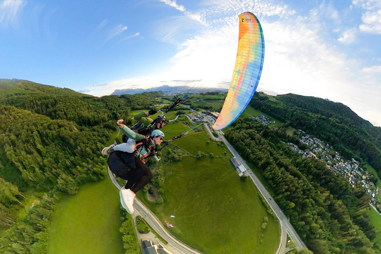 萨尔茨堡：双人滑翔伞飞行体验（含专业飞行员）萨尔茨堡：双人滑翔伞体验（含飞行员）