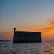 La Rochelle: Fort Boyard bei Sonnenuntergang