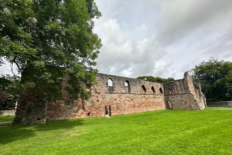 Wycieczka do Loch Ness: Wycieczka do Loch Ness, miejsca związane z Outlanderem i nie tylko