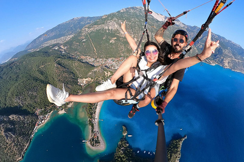 From Antalya: Ölüdeniz Paragliding w/Hotel Transfer & Lunch From Antalya: Ölüdeniz Paragliding w/Private Transfer