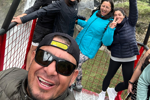 Quito: 7-Days Avenue of Volcanoes Tour with Guide