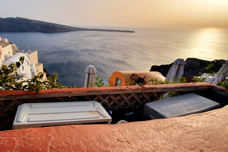 Cruise-Friendly Santorini Tour: Pyrgos, Oia & Fira Gems