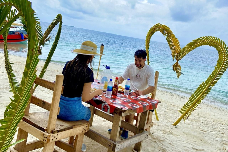 San Blas: La Casa de Papel Island Snorkeling, Paddle & Lunch