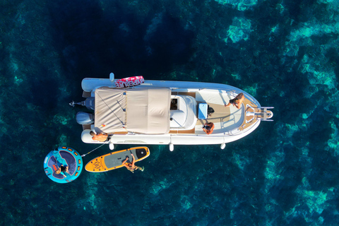 Palma de Mallorca: Private Sunrise Boat Tour & Watersports Sunrise experience + Long stop with water toys.