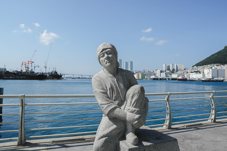 Busan: Power Walk Tour with a Local Mate