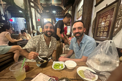 Hanoi: Street Food Tour & Temple Night Experience Private Street Food Tour & Temple Night Extend Show