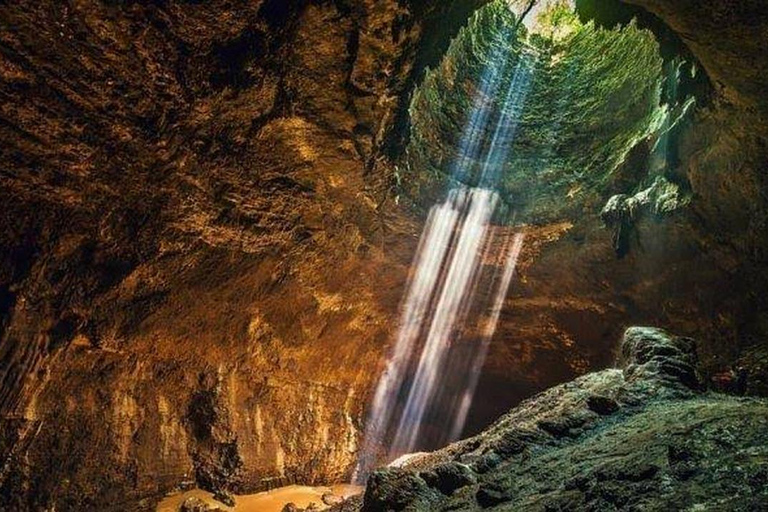 Yogyakarta : Grotte de Jomblang Bonus gratuit Activité dans la grotte de Pindul