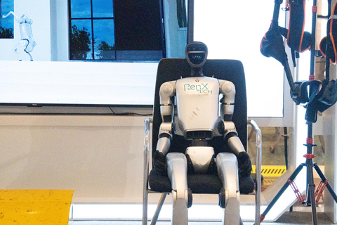 上海：最新日常科技，包括机器人、电动汽车和无人机标准套餐（含无人机送货体验）