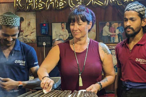 阿格拉：女性专属指甲花纹身和街头美食之旅阿格拉：适合女性的指甲花纹身和街头美食之旅