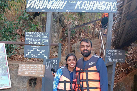 Palawan: El Nido to Coron 3-Day Group Boat Expedition