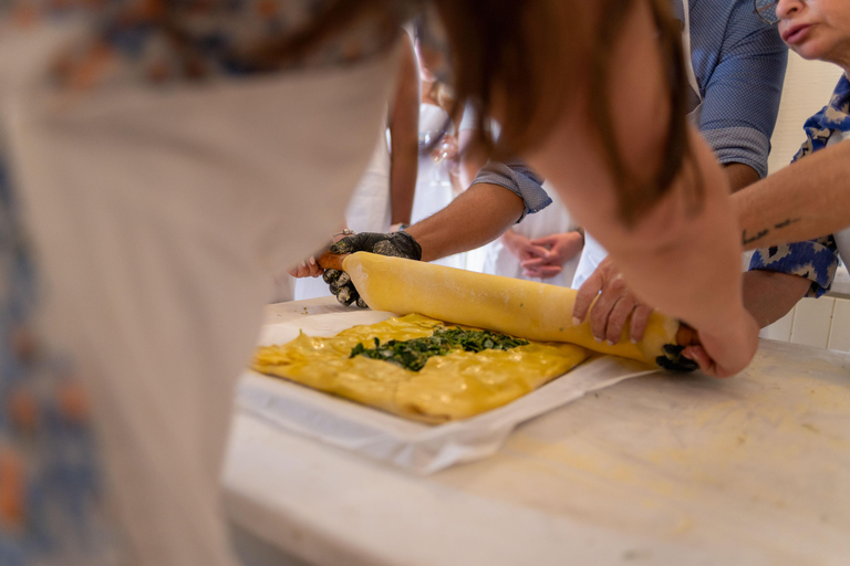 Greek Cooking Class with a Local Chef, Wine, & Meal in Drios Drios: Greek Cooking Class with a Chef, Wine, and Meal