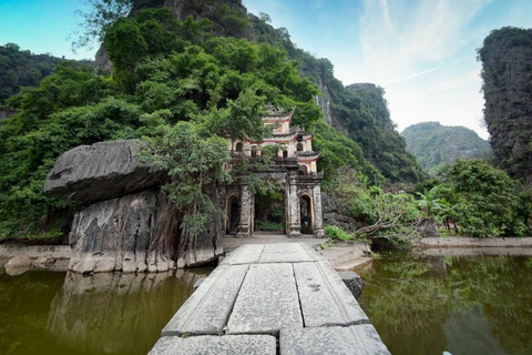 Ninh Binh: Tam Coc - Hoa Lu & Mua Höhle Ganztägige EntdeckungHanoi: Tam Coc - Hoa Lu & Mua Höhle Ganztägige Entdeckung