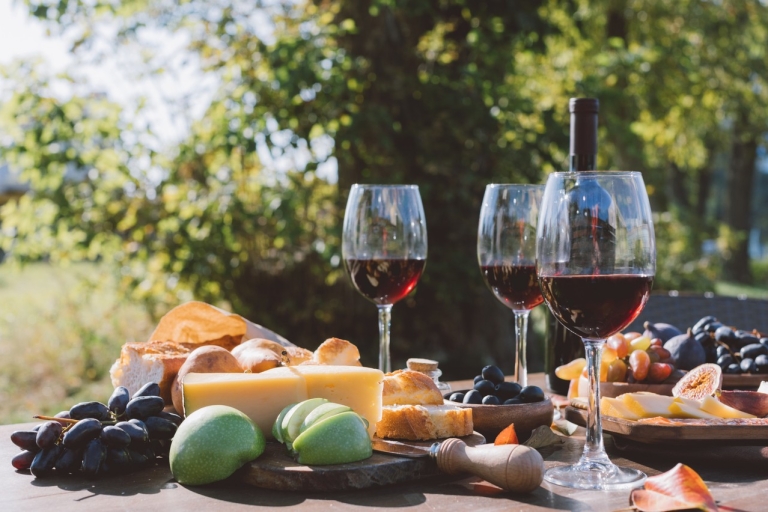 Entdecke die Essenz der zypriotischen Weine: Privates Weingut Tsangarides