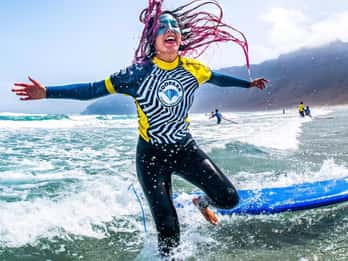 Lanzarote: Surf Course Packages in Famara