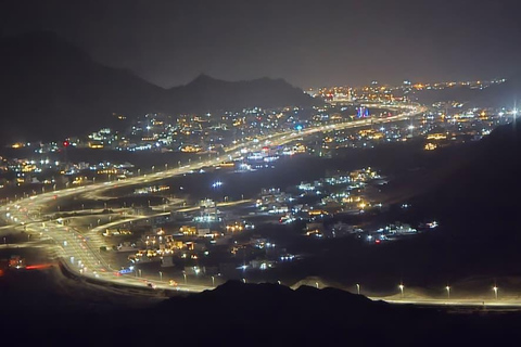 Muscat: Saal Walk Guided Hike with Sunset & City Views Tour
