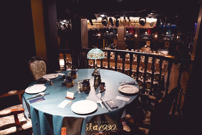 Wuhan: Yellow Crane Tower, East Lake & Hankow Tour