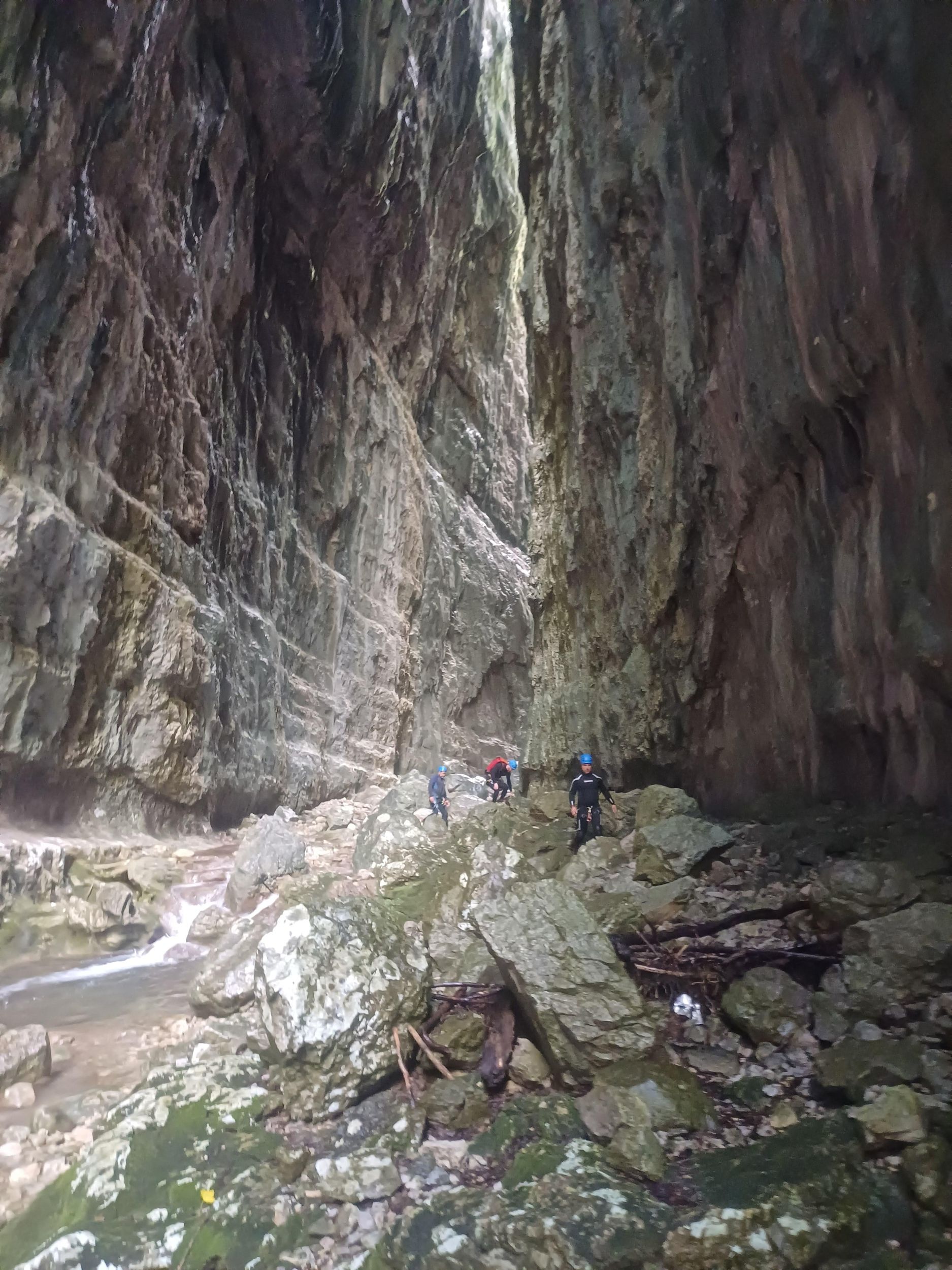 Montenegro: Canyoning im Bogutov Potok (flexible Startzeit)